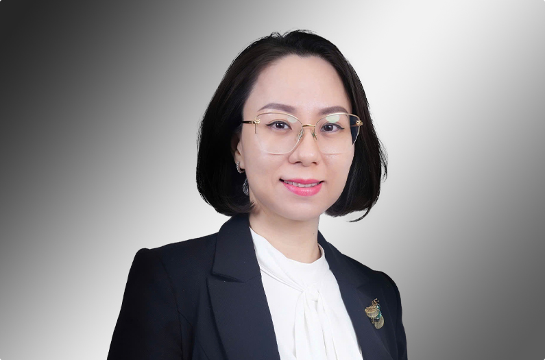 Bà Đinh Thị Kim Anh