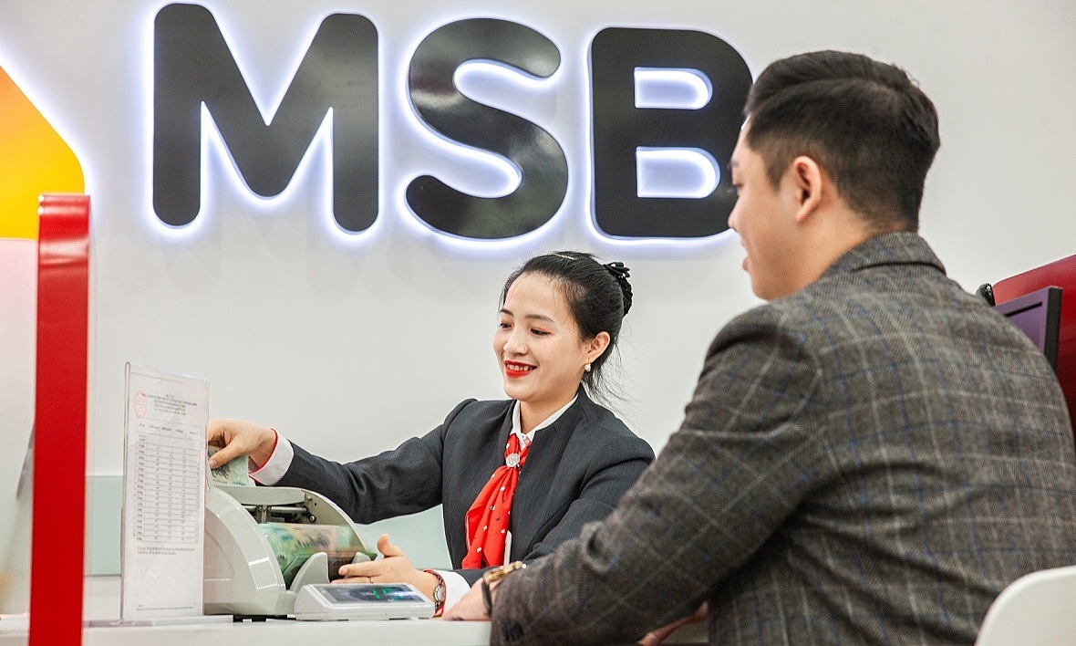 Mở thẻ tín dụng trực tiếp tại các quầy giao dịch