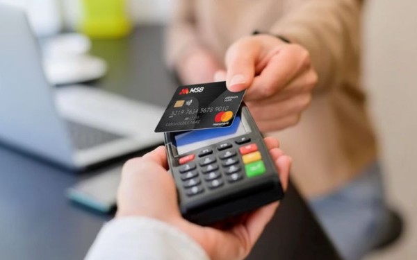  Mức phí khi rút tiền từ thẻ ghi nợ cùng ngân hàng 