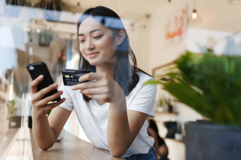 Thanh to&aacute;n h&oacute;a đơn bằng thẻ t&iacute;n dụng