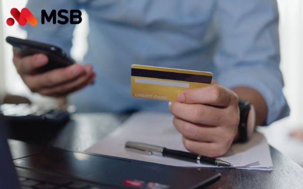  Thẻ ghi nợ doanh nghiệp giúp thanh toán trực tiếp từ tài khoản, quản lý dòng tiền minh bạch 