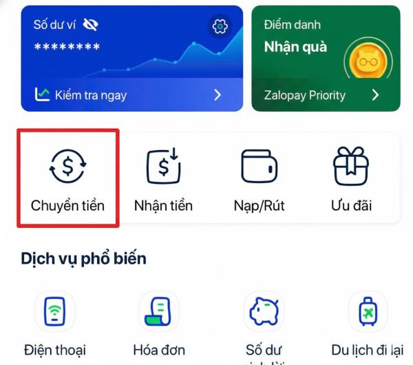 Vào mục “Chuyển tiền” trên app