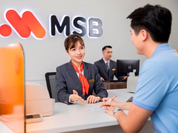 Khi đi nhận lại thẻ khách hàng sẽ được yêu cầu mang theo CCCD