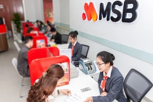 Khách hàng và ngân hàng ký thỏa thuận về việc mở và sử dụng tài khoản thanh toán doanh nghiệp