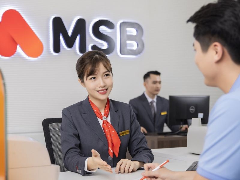  Nộp hồ sơ vay vốn tại phòng giao dịch ngân hàng 