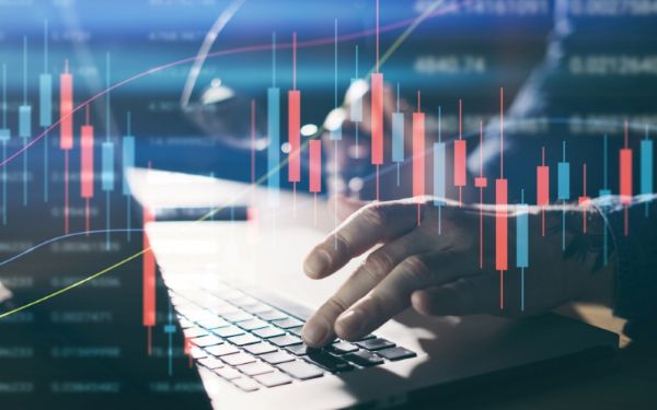 Để trở thành một trader giỏi cần phải cập nhật kiến thức liên tục 